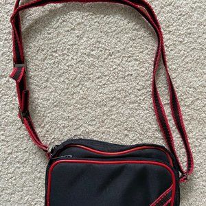 -Multi purpose  waist belt insertion long cross body strap 2 zip closure pockets